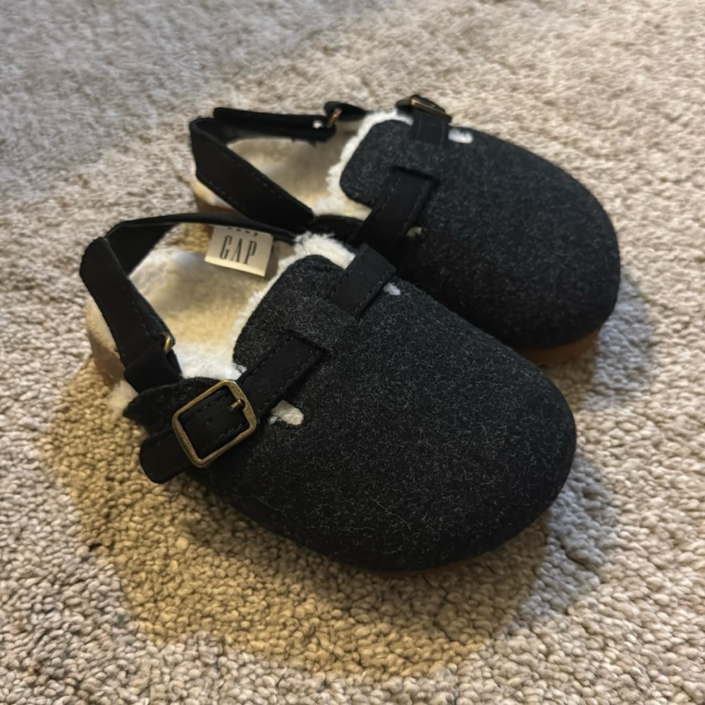 Toddler Gap Fleece-lined Clogs